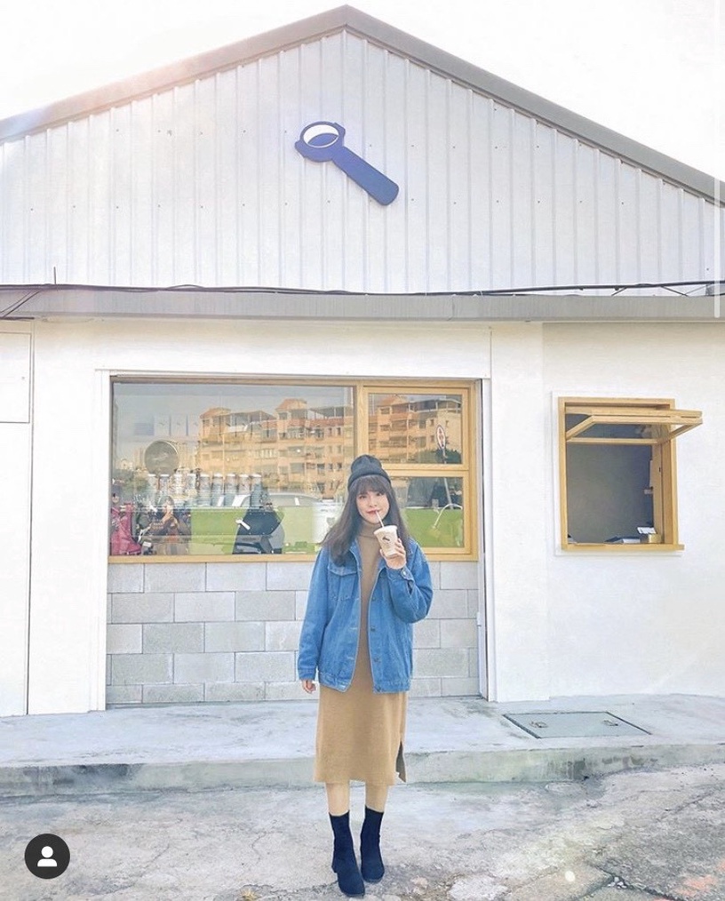 余文樂也來這裡喝咖啡!ABG Coffee老屋咖啡店開幕,可愛白色小屋超有魅力還看得到101