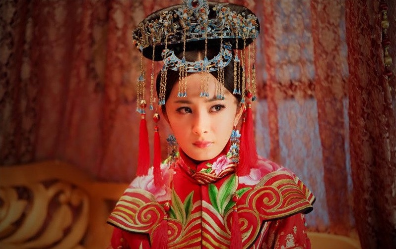杨幂「古装剧中的大婚造型」5:《宫锁心玉》花影