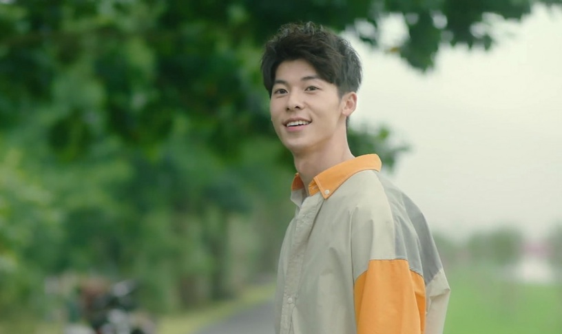 《想見你》柯佳嬿演活「討喜黃雨萱&討厭陳韻如」!4主演分飾多角,許光漢小表情都不同