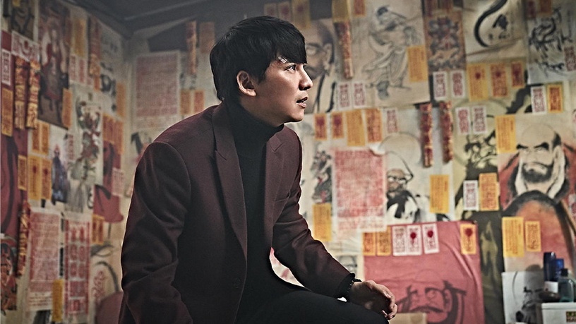 《陰櫥》奪韓票房冠軍!河正宇、金南佶聯手挑戰驚悚片,尋找消失在衣櫥裡的小女孩!
