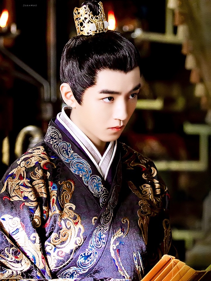 近期热播古装剧的古装男神9:王俊凯 饰演《上古密约》百里昊和