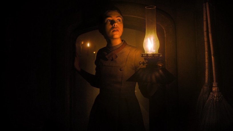 這才不是格林童話!《戰慄糖果屋》驚悚獻映,女巫嘴中拉出一綹長髮,噁到毛骨悚然!