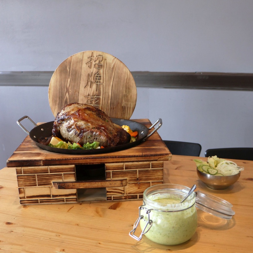 珍珠奶茶喝到飽!台南「19House」2.7公斤的肋眼牛排&濃湯加飛機餅乾,處處都是驚喜