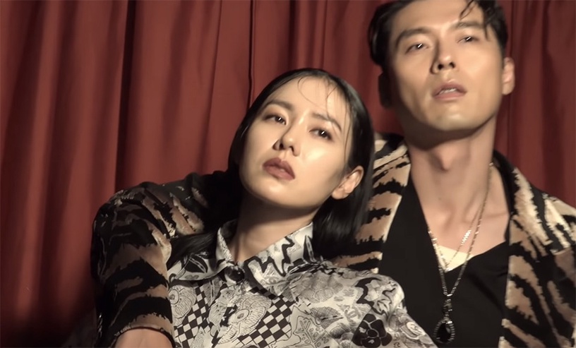 《愛的迫降》玄彬&孫藝珍CP寫真甜翻!孫藝珍躲玄彬大衣甜笑,根本是正赫&世理甜寵日常