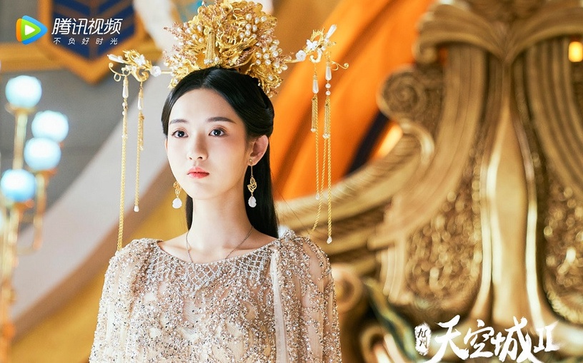 9部陸劇最新劇照&配角!古裝甜寵劇「高顏值」,《花不棄》姊妹篇《小女霓裳》驚見邢恩