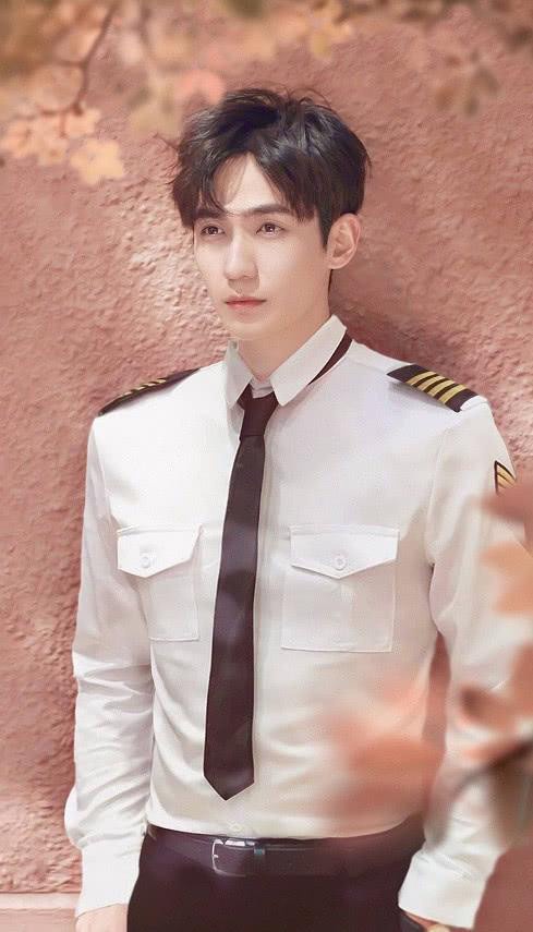 微博票選「陸劇中的軍裝男神大賞」TOP 10!任嘉倫竟然才第四,許凱沒進前五不合理啊