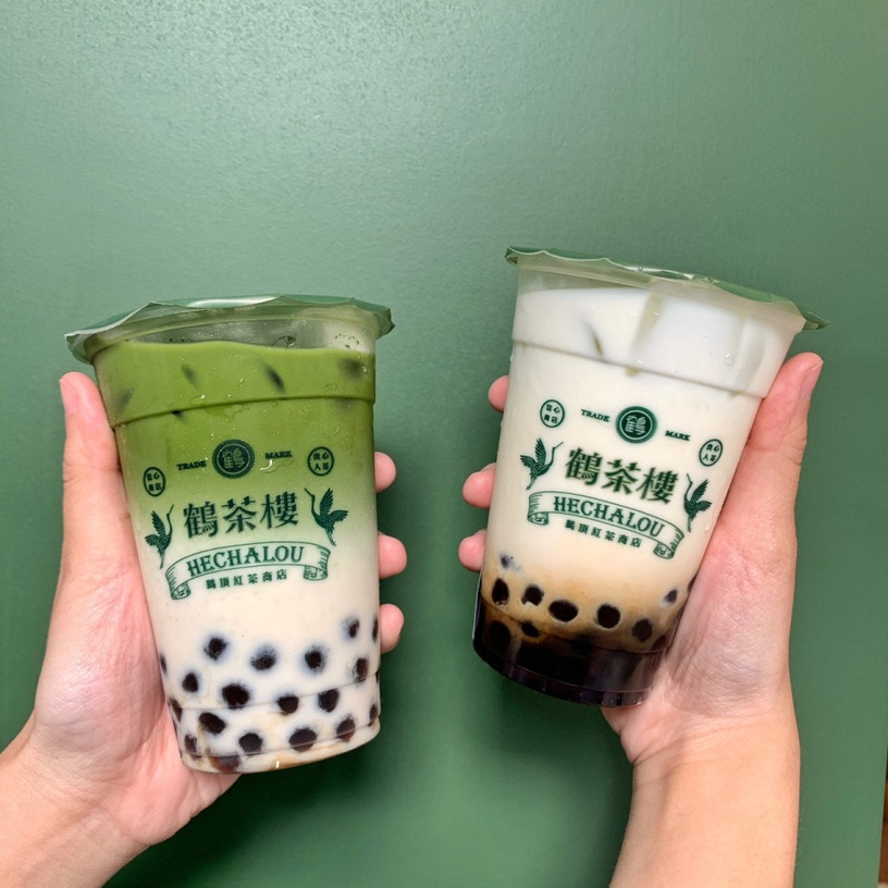 「鶴茶樓 鶴頂紅茶商店 」首店插旗東區,鶴頂紅茶、綺夢紅茶必喝!加碼一杯只要一元!