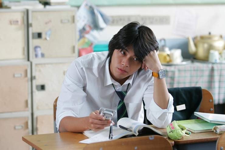 玄彬小時候也是頑皮男孩!玄彬裝吐逃游泳課,抄作業連「以下省略」都抄,天真又蠢萌!