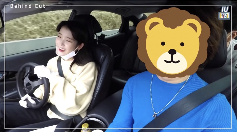 盤點IU愚人節歷年玩笑,假裝開車、自己剪接IU TV、影片跑不動,總在用心策劃整粉絲