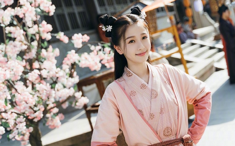 古裝劇10個「牛角包造型」!楊紫呆萌、迪麗熱巴可愛,《錦衣之下》任嘉倫被玩壞