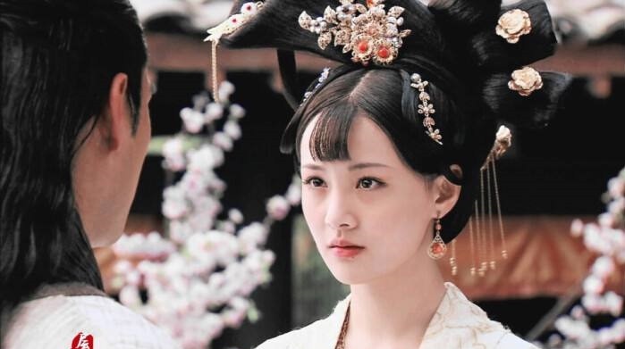 9位流量女星都演過古裝劇公主!楊冪當年好少女,楊紫好萌,劉詩詩根本公主專用戶
