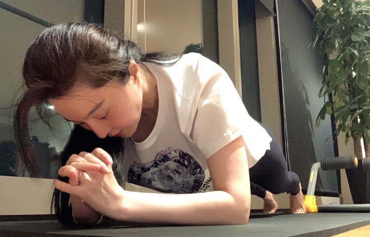 范冰冰也加入棒式挑戰!6款居家棒式變化款推薦,堅持兩週腹肌看得見、瘦成閃電!