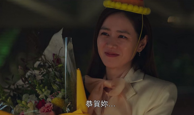 《愛的迫降》北韓F4好寵世理!F4拼命餵胖世理,把她圍在中間保護,F4全體都是妻奴體質