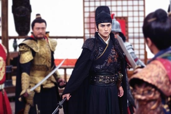 《錦衣之下》任嘉倫6套飛魚服帥炸!10位「男星穿飛魚服」,最後一位被狂嘲太監味十足