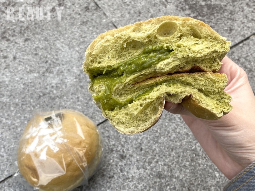 全聯隱藏版「濃抹茶麵包」!抹茶季限定的爆漿滋味,全台限定這幾家全聯才有販售