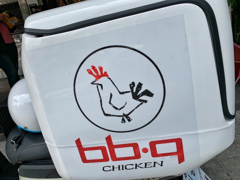 《愛的迫降》超夯炸雞「bb.q CHICKEN」首家外帶外送店開幕!6款經典炸雞+3款比薩登場