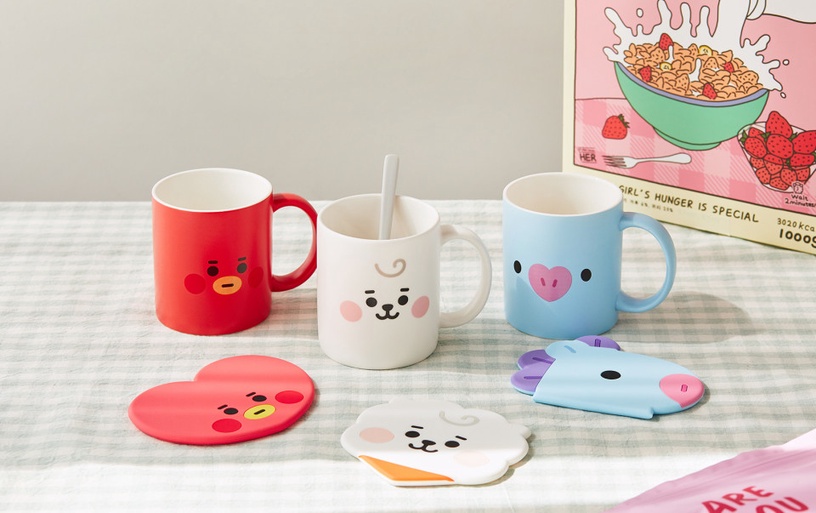 「BT21寶寶居家系列」療癒登場,超萌大臉抱枕、馬克杯,在家防疫就讓BT21寶寶陪伴你~