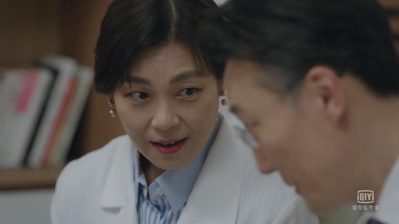 《夫婦的世界》善雨閨蜜比渣男還討人厭!給渣男通風報信、看戲還要裝好人,超假掰!