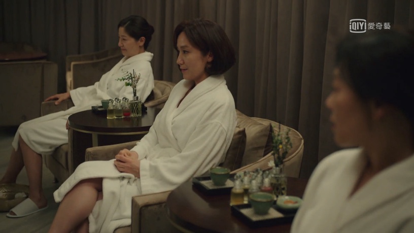 《夫婦的世界》善雨閨蜜比渣男還討人厭!給渣男通風報信、看戲還要裝好人,超假掰!
