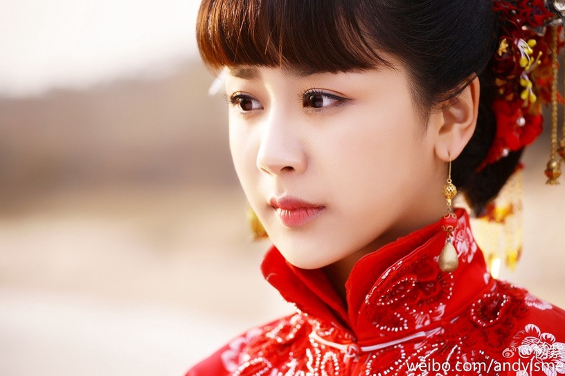 《親愛的,熱愛的》楊紫&李現拍婚紗!楊紫9個「陸劇嫁衣造型」,第八個是最驚悚黑歷史