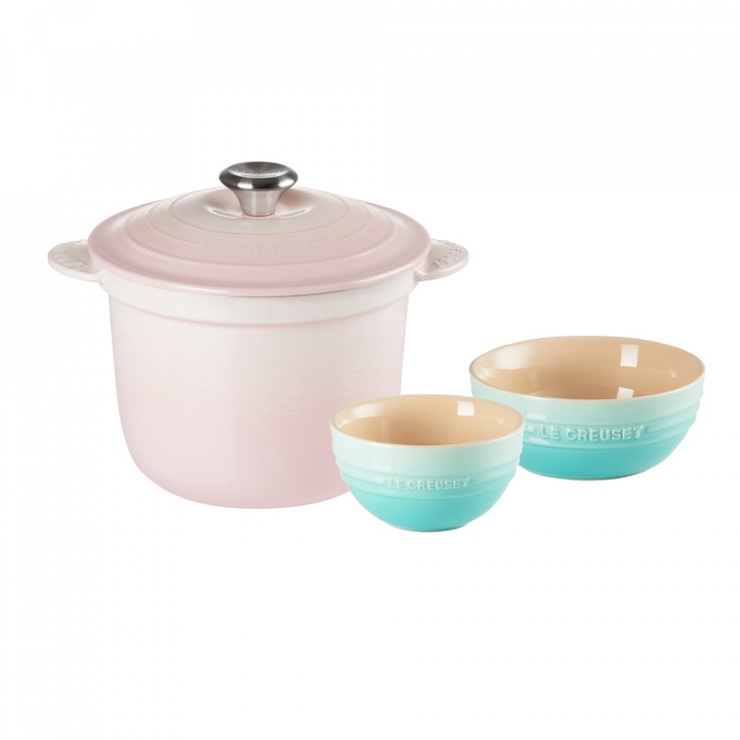 歐美鑄鐵鍋品牌 Le Creuset 推出許多鍋具優惠組合,快來看看要買哪款孝敬媽迷吧!往右滑看更多推薦~
