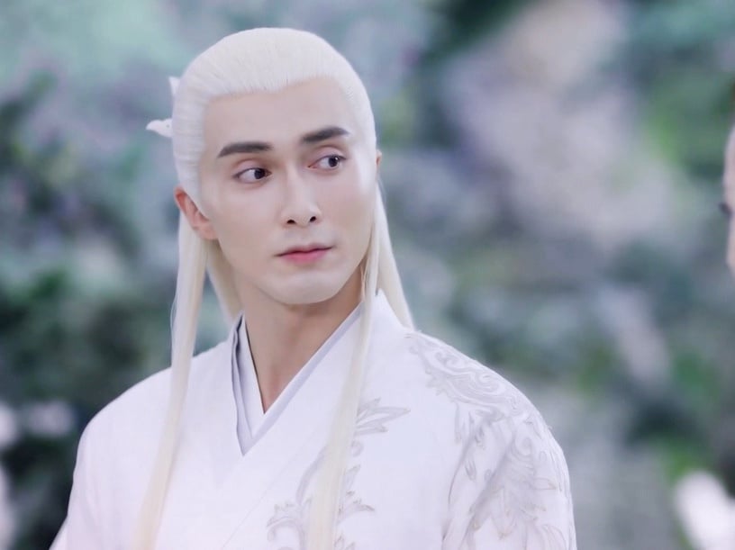 《三生三世枕上書》高偉光20套古裝造型大盤點!帝君紫衣N種穿法,根本帝君的伸展台