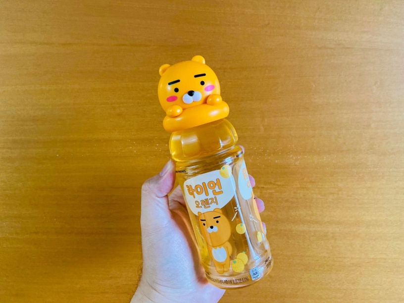 KAKAO FRIENDS粉絲注意啦!KAKAO超可愛Ryan、屁桃化身風味飲料,即日起這家超商買得到
