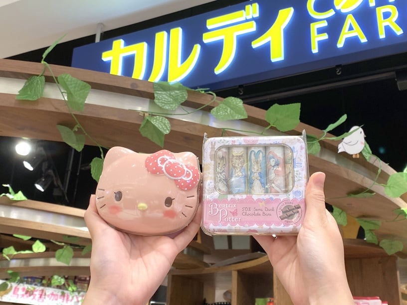 不出國也吃得到!日本雜貨店「咖樂迪咖啡農場」推蜜桃季,從蜜桃酒到各種日本零食都有