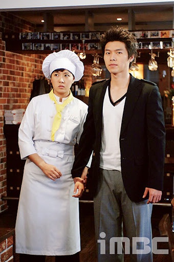 玄彬&合作演員CP感評比!《愛的迫降》玄彬&孫藝珍對視都甜,《阿宮》和朴信惠感覺不熟