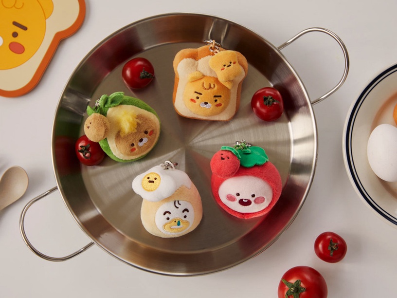 最可口萊恩登場!KAKAO FRIENDS 早午餐系列,吐司萊恩抱枕、Airpods保護套好想全包