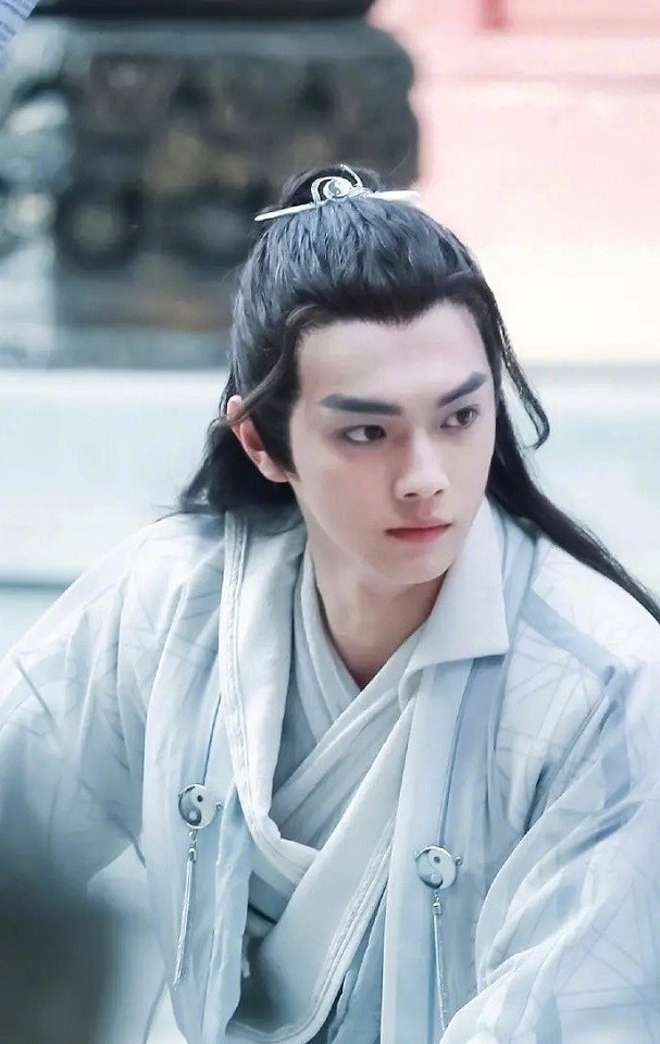 9個「無縫接軌拍新戲」的明星!王一博《有翡》後接《冰雨火》,資源完勝肖戰、李現