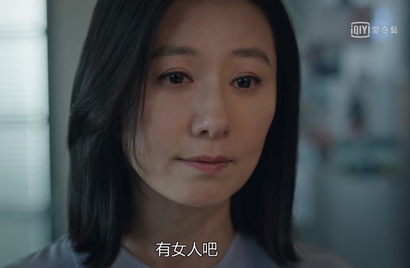 《夫婦的世界》金喜愛太會演!金喜愛霸氣碾壓小三、海邊絕望想自殺,是「影后級演技」