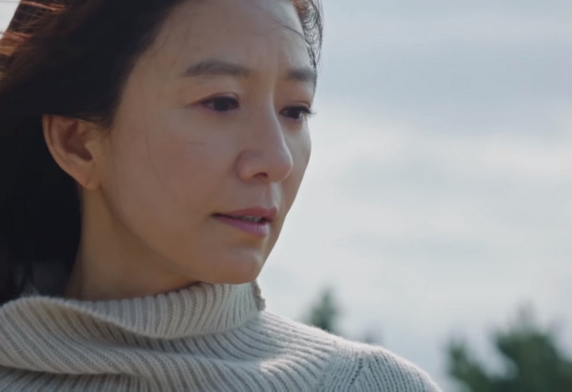 《夫婦的世界》金喜愛太會演!金喜愛霸氣碾壓小三、海邊絕望想自殺,是「影后級演技」
