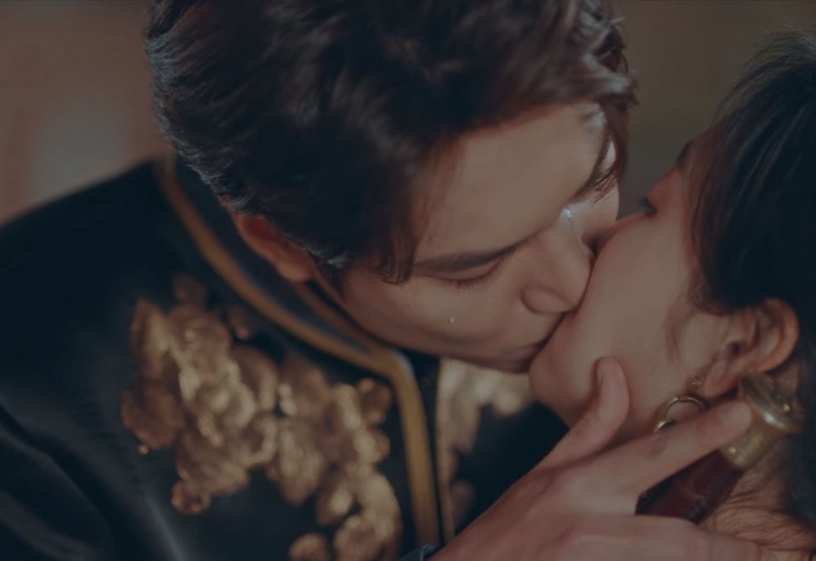 《永遠的君主》李敏鎬演活貴氣皇帝!霸氣對決李霖&君主慣性小動作,最後的2滴淚太絕