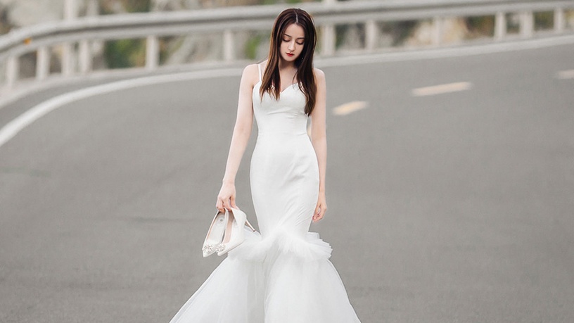 迪麗熱巴《幸福,觸手可及》婚紗超美!10個陸劇裡最美婚紗造型,楊紫好甜,劉詩詩好仙
