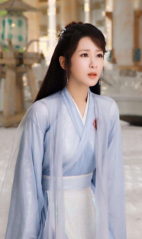 微博票選「古裝適配度最高的明星」:楊紫《青簪行》、《香蜜沉沉燼如霜》、《天乩之白蛇傳說》、《青雲志》