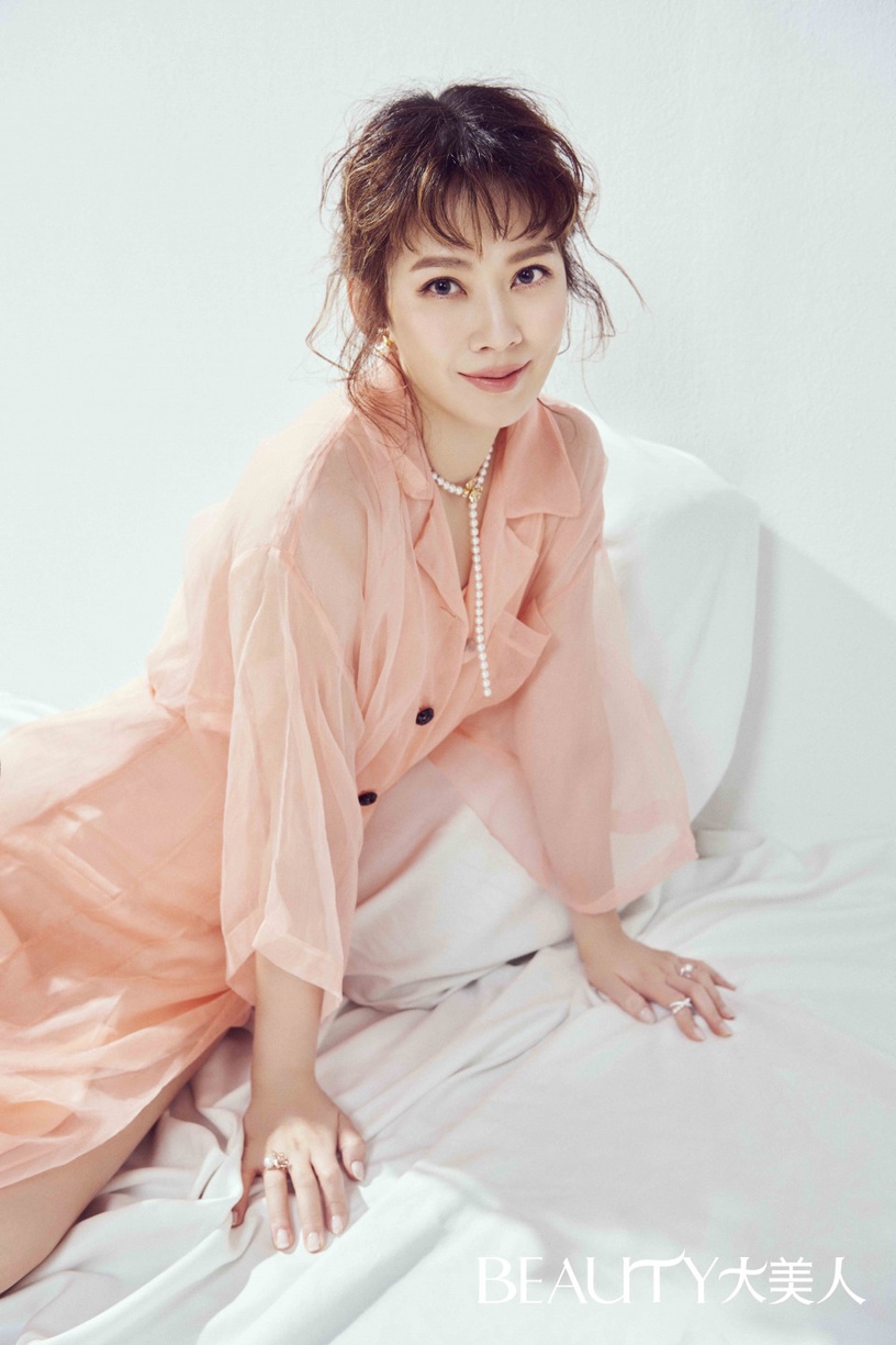 大美人六月封面 Melody殷悅 嫁得好是有本事 活得精采才是真本事 Beauty美人圈 大美人六月封面 Melody殷悅 嫁得好是有本事 活得精采才是真本事 Beauty美人圈