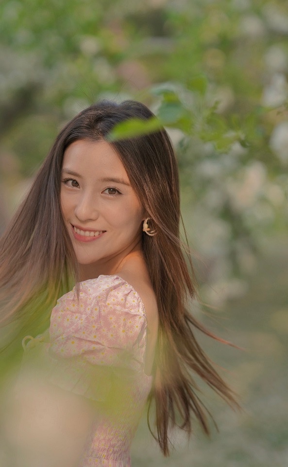 《月上重火》古裝男神女神:鮑天琦 飾 上官箏
