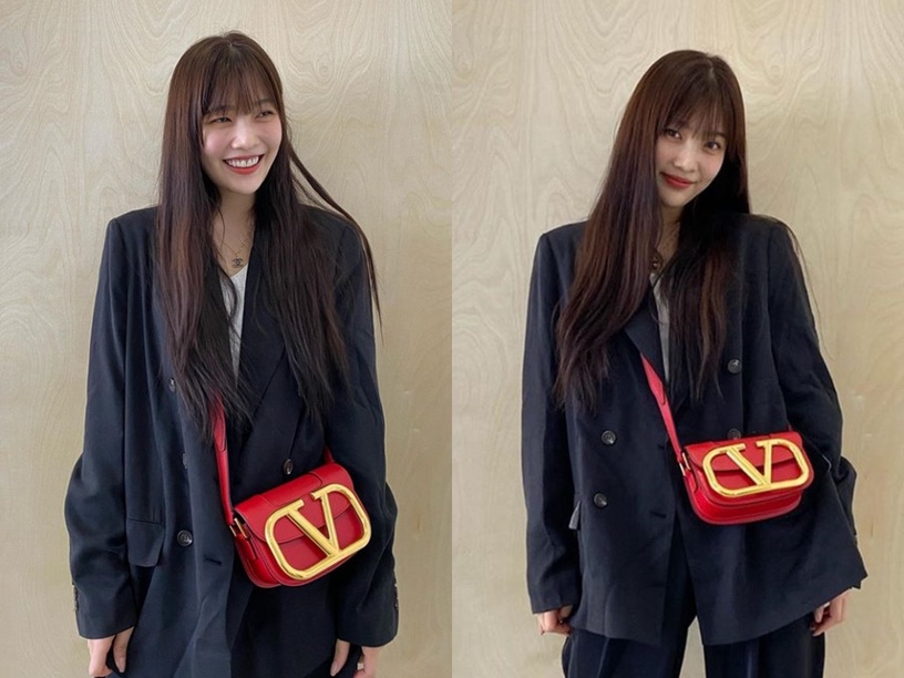 Joy私服:VALENTINO GARAVANI SUPERVEE