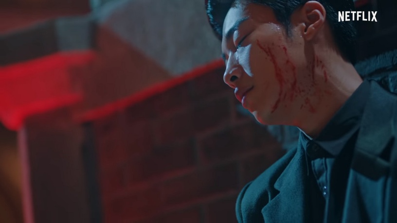 《The King:永遠的君主》16集結局預告:曹影流血默默流淚,要出事了?