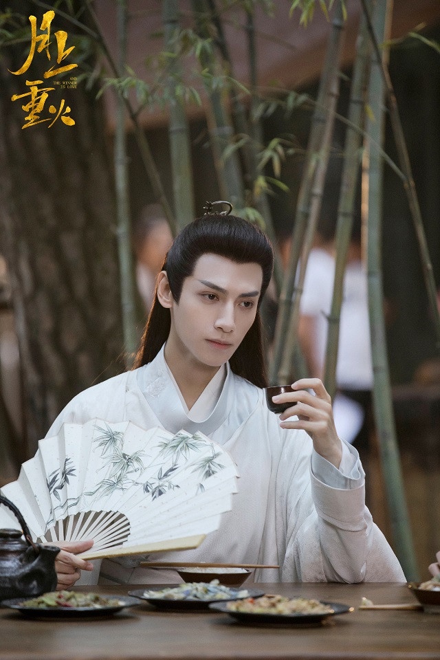 六月陸劇男主10:羅雲熙 飾演《月上重火》上官透