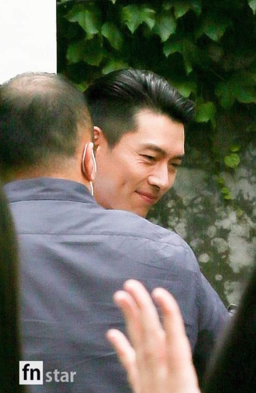 玄彬2020百想美圖集合4:場外白襯衣+蝴蝶結,像新郎?