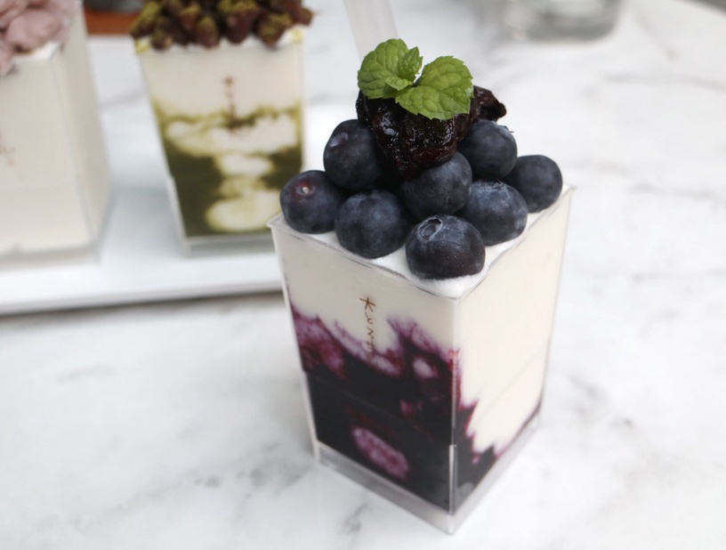 高雄、台北東區「Ootoro Milk」藍莓大理石牛奶冰/售價150元