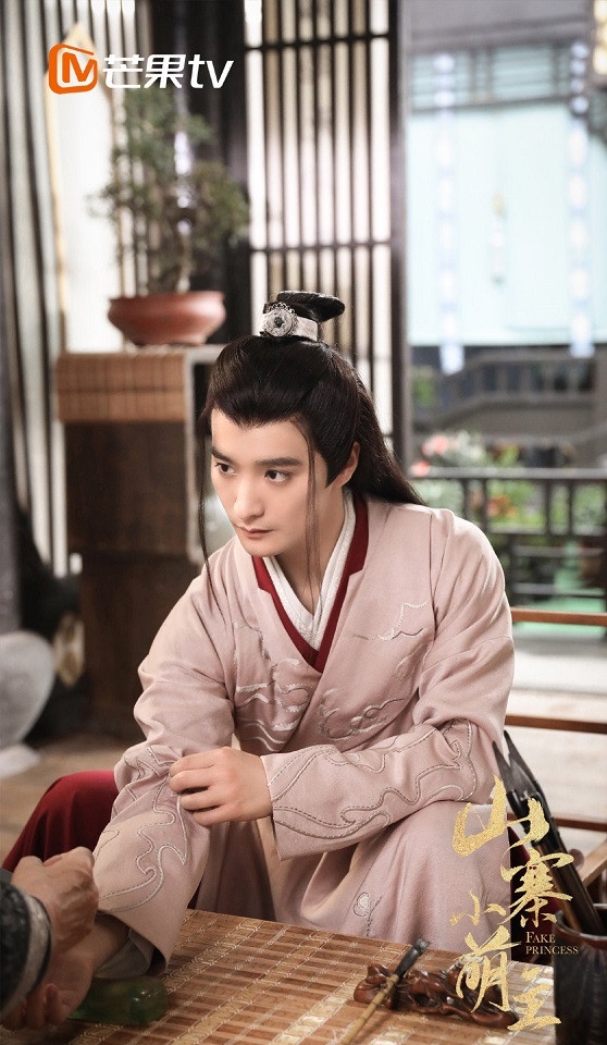 2020上半年古裝劇「帥度不輸男主」的超搶鏡男配10:陳思宇《山寨小萌主》