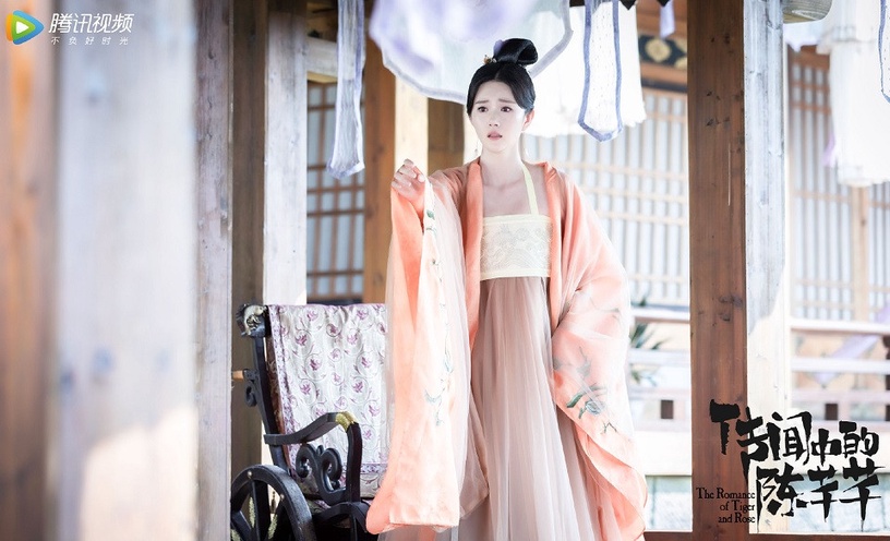 《傳聞中的陳芊芊》演員古裝vs時裝8:趙昕
