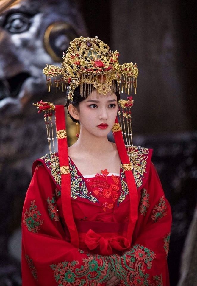 陸網評選2020上半年古裝女神TOP 8:程瀟《天醒之路》