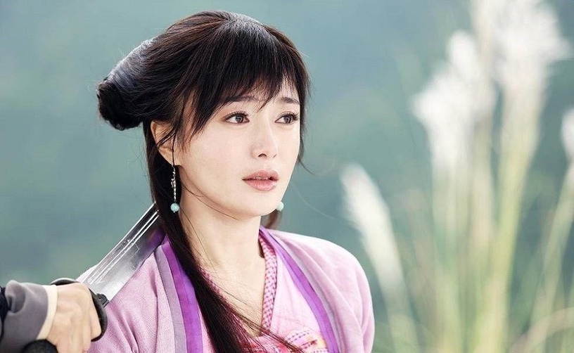 秦嵐古裝角色8:秦嵐 飾演《神鵰俠侶》荷香