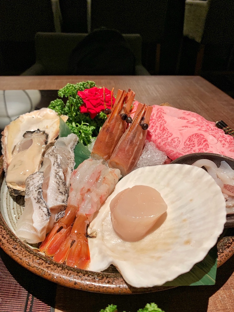 海膽+和牛超奢華!黑毛屋本家推「北海道海膽涮涮鍋」,和牛嫩海膽鮮,最後吃碗海膽粥