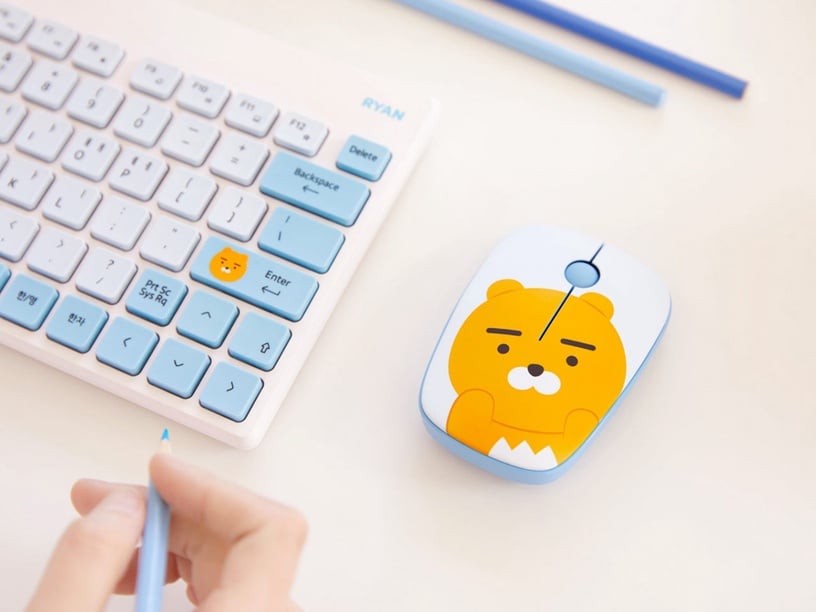 上班族小姊姊必備!Kakao Friends推出超療癒鍵盤+滑鼠,無辜Ryan萌度破表
