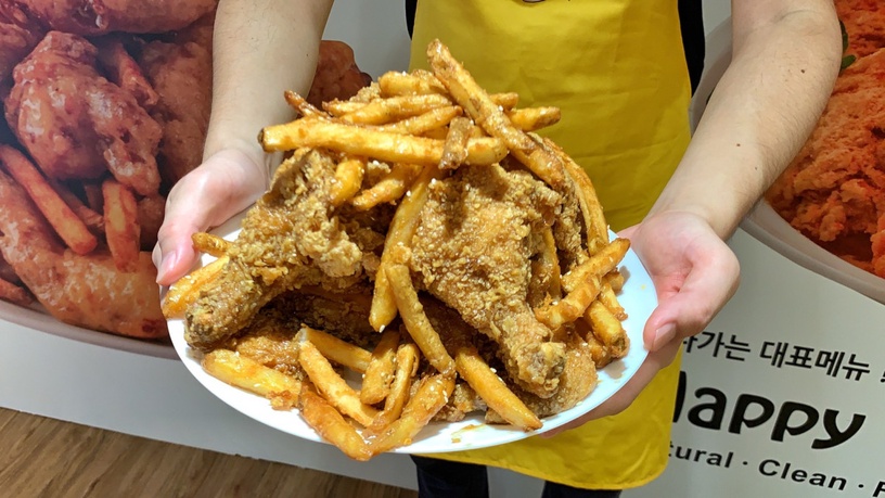 NENE CHICKEN「蜂蜜蒜脆薯炸雞」與韓同步登場